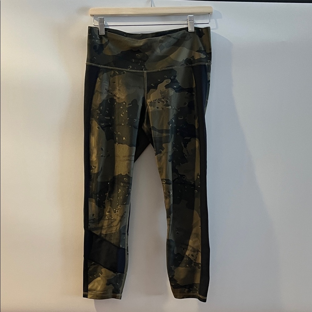 LG Women’s Camouflage Leggings - Green and Black